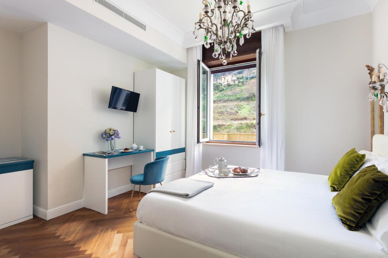 Experience Boutique Hotel - Villa Cimmino Castellammare di Stabia Buitenkant foto